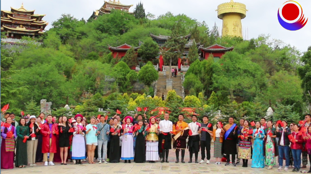 慶祝建黨100周年主題快閃 放歌香格里拉