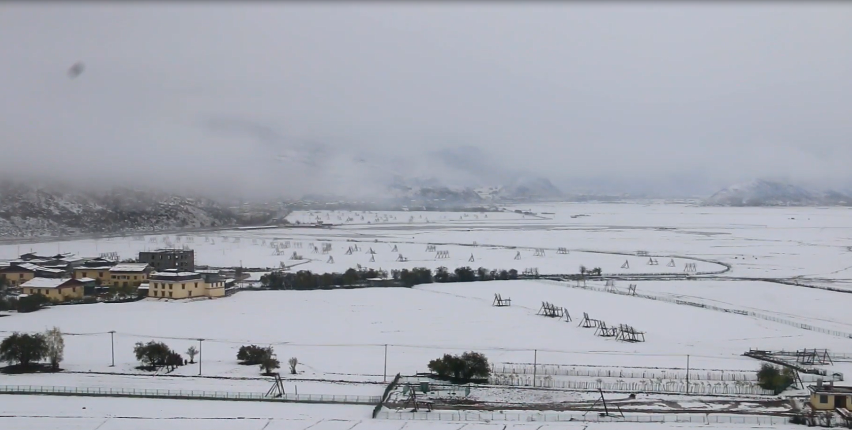 延時攝影：香格里拉“夏”雪啦