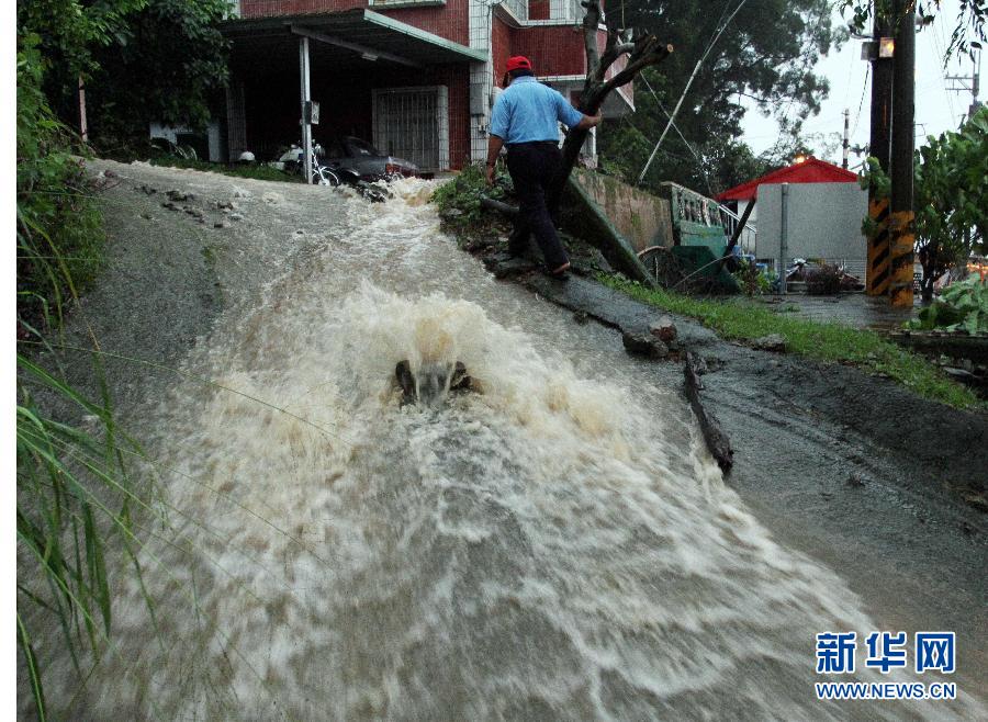 #（社會）（4）臺灣中南部暴雨成災(zāi)