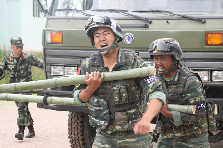 武警云南總隊(duì)滇西北片區(qū)“魔鬼周”訓(xùn)練拉開(kāi)帷幕