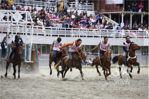 香格里拉賽馬節(jié)登上中國(guó)旅游“奧斯卡”！