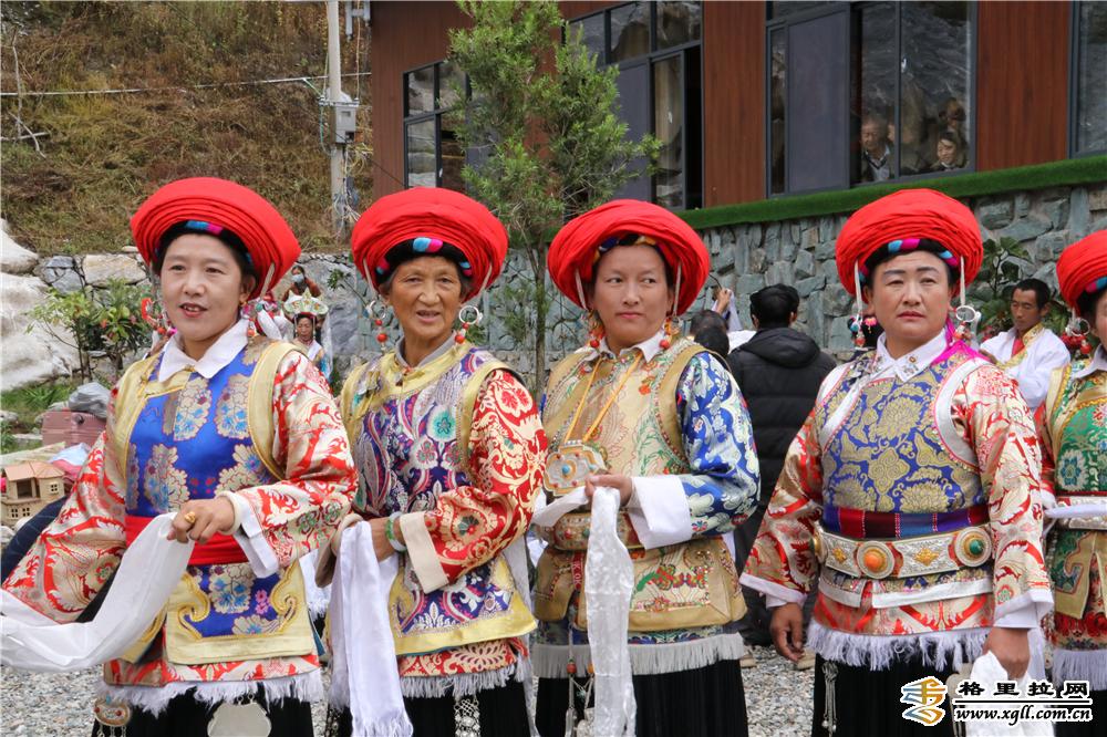 重陽節(jié)香格里拉這里有精彩的歌舞盛宴