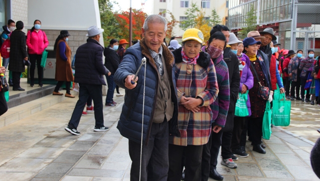 香格里拉市舉辦老年人歡慶重陽節(jié)活動(dòng)