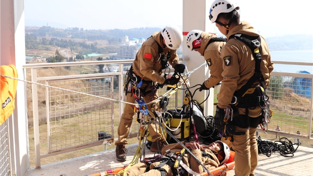 迪慶州消防救援支隊參加全省首屆山地救援技術(shù)交流賽獲總成績第一名