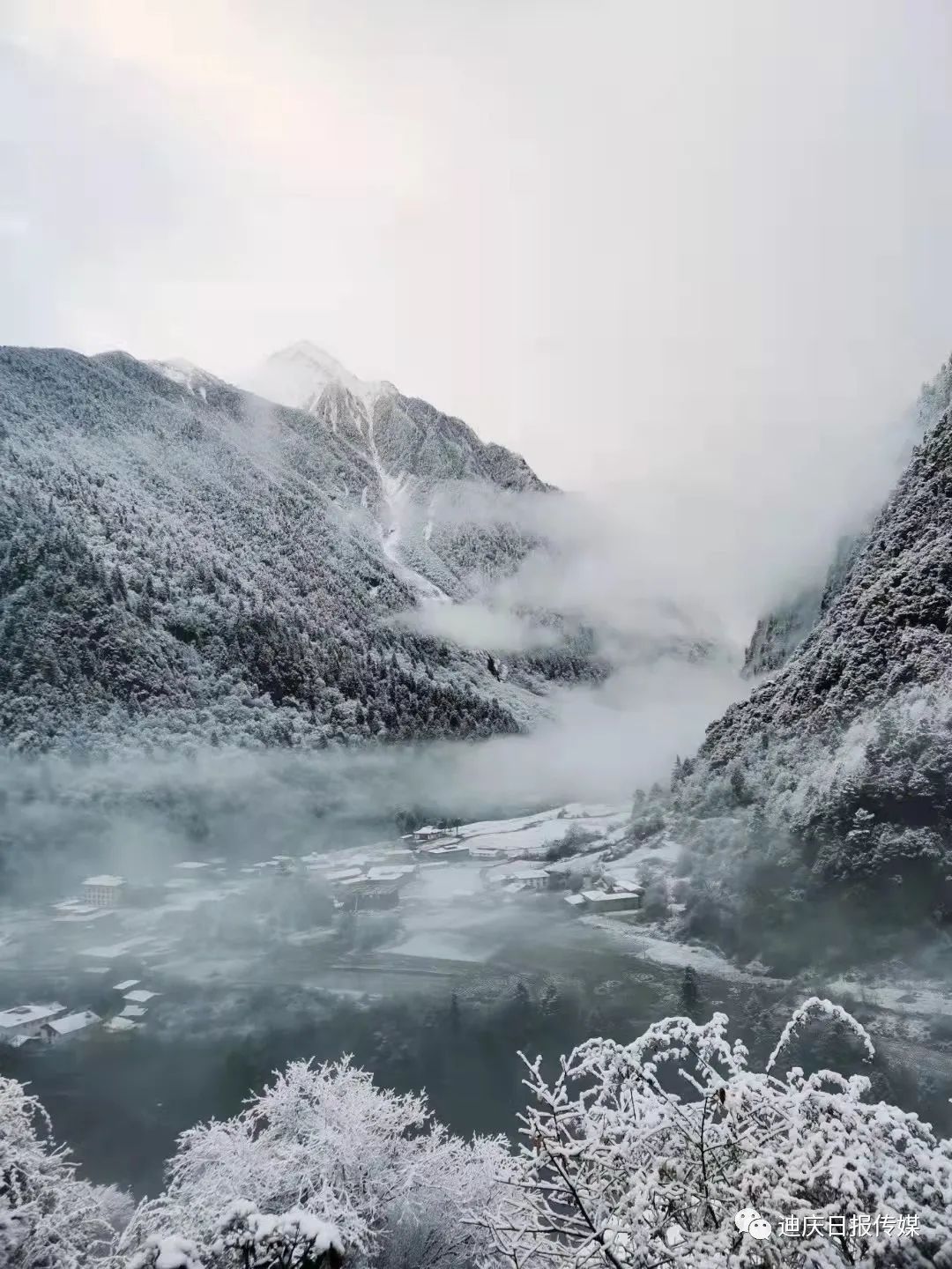 德欽開啟雪景醉美模式