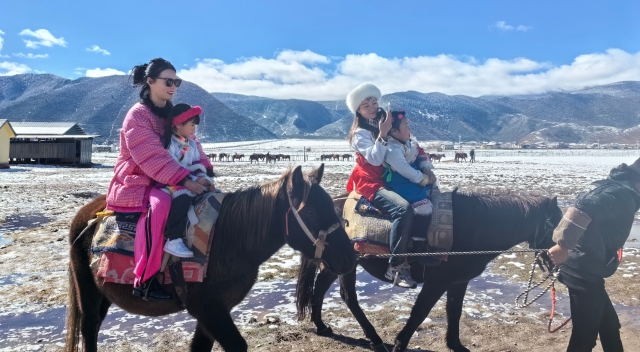 雪后納帕海風景如畫