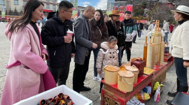 【錦繡中國(guó)年】香格里拉這場(chǎng)非遺展特色鮮明