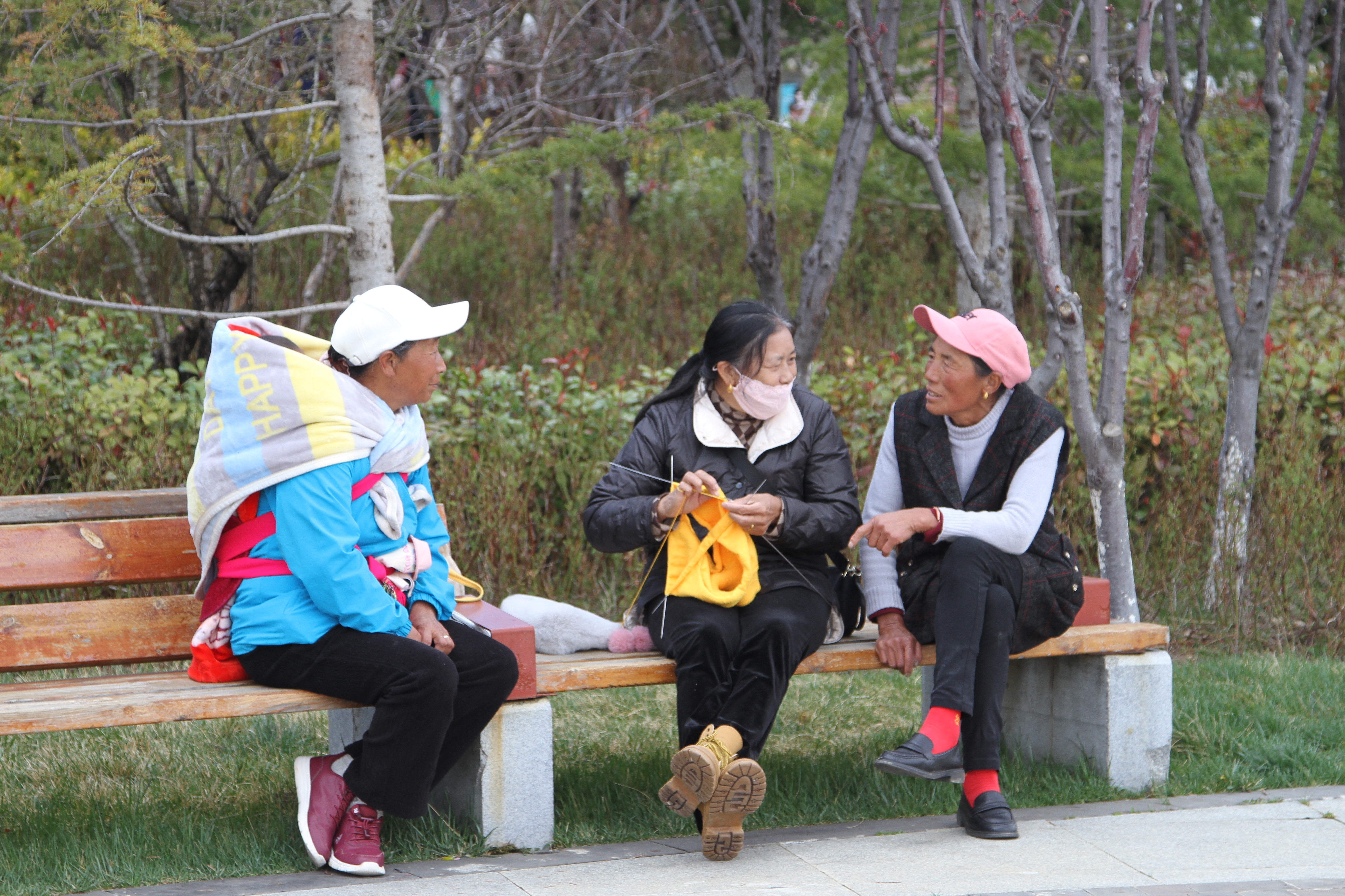 主打的就是一個幸福！香巴拉公園“兜”住百姓愜意生活